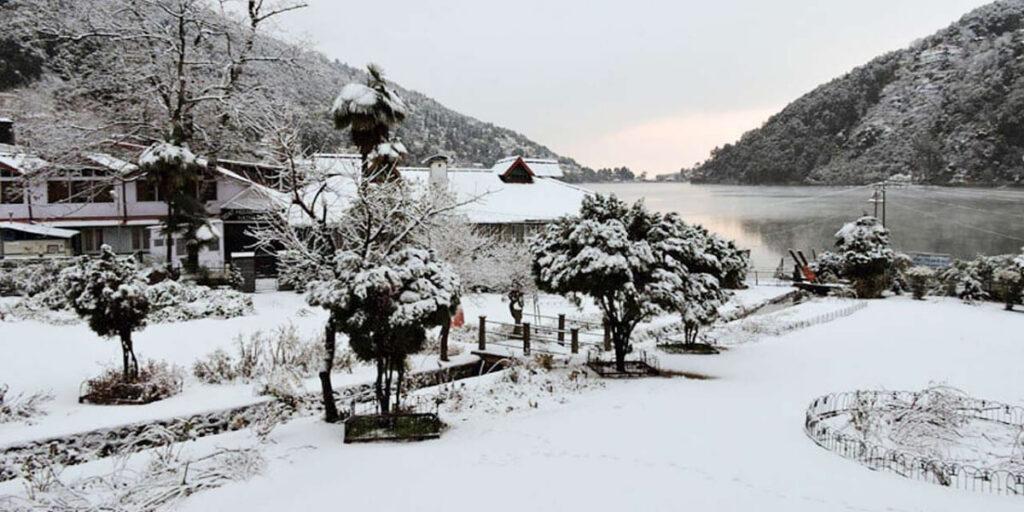 December Snowfall in  Nainital Uttarakhand