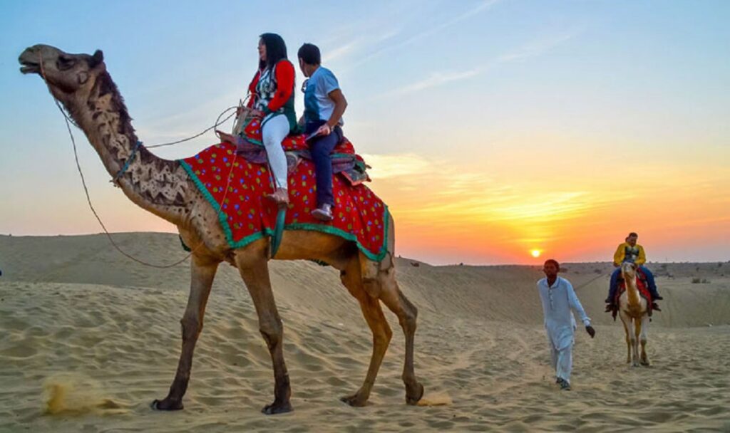 Jaisalmer Camel Safari: Rajasthan