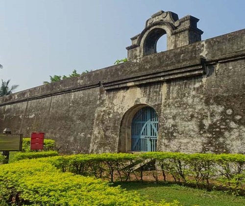 Anchuthengu Fort